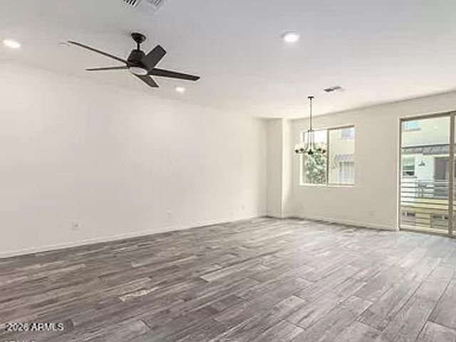 300 N GILA SPRINGS Boulevard 282, Chandler, AZ 85226