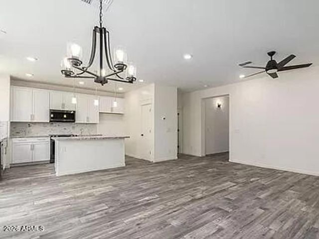 300 N GILA SPRINGS Boulevard 282, Chandler, AZ 85226