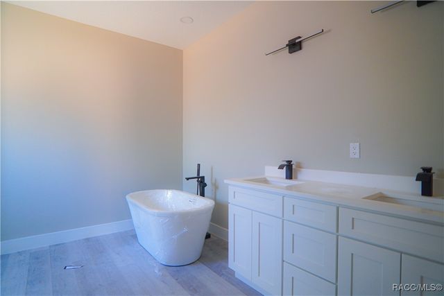 5805 SW 157th Loop, Ocala, FL 34473