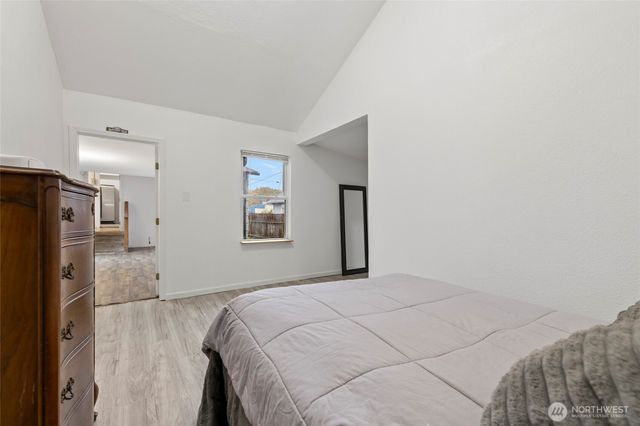 718 N 1st Street, Mount Vernon, WA 98273