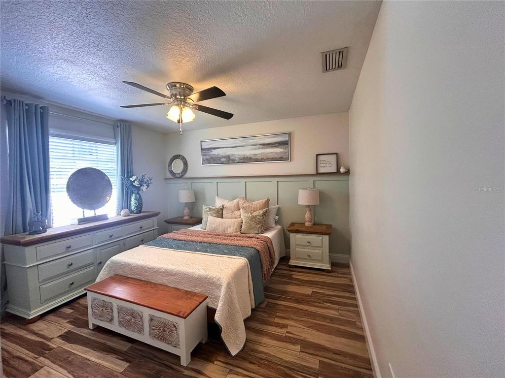 Image 25 of property listing at 338 LAFAYETTE BOULEVARD, Oldsmar, FL 34677