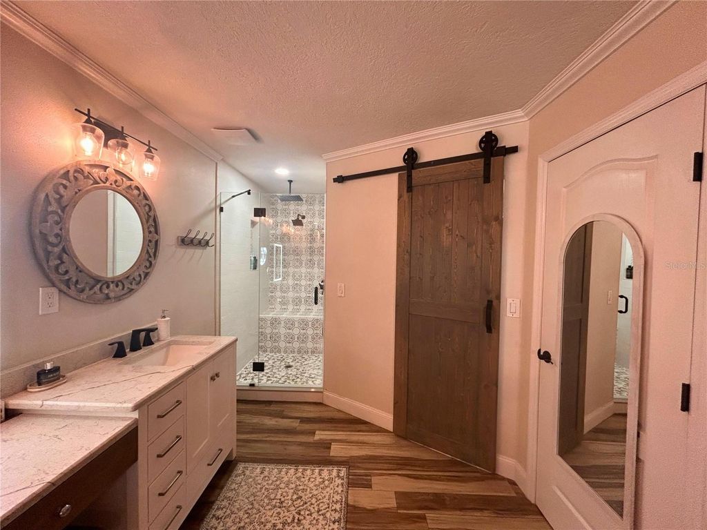 Image 29 of property listing at 338 LAFAYETTE BOULEVARD, Oldsmar, FL 34677