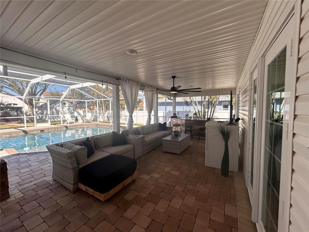 Image 36 of property listing at 338 LAFAYETTE BOULEVARD, Oldsmar, FL 34677