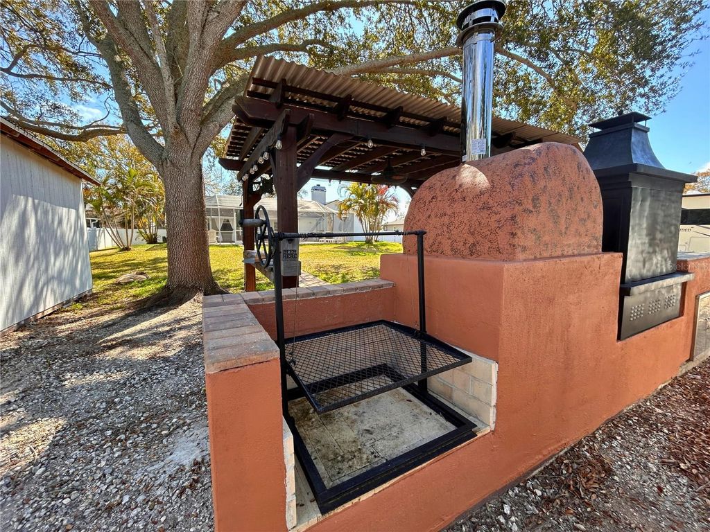 Image 48 of property listing at 338 LAFAYETTE BOULEVARD, Oldsmar, FL 34677