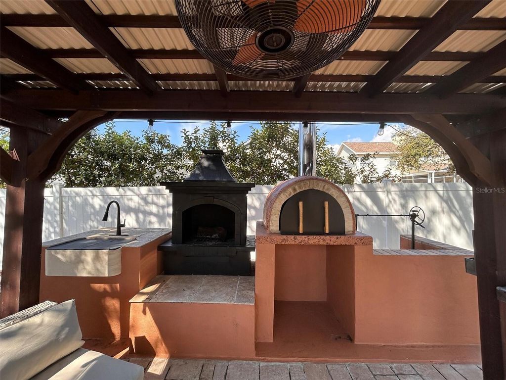 Image 51 of property listing at 338 LAFAYETTE BOULEVARD, Oldsmar, FL 34677