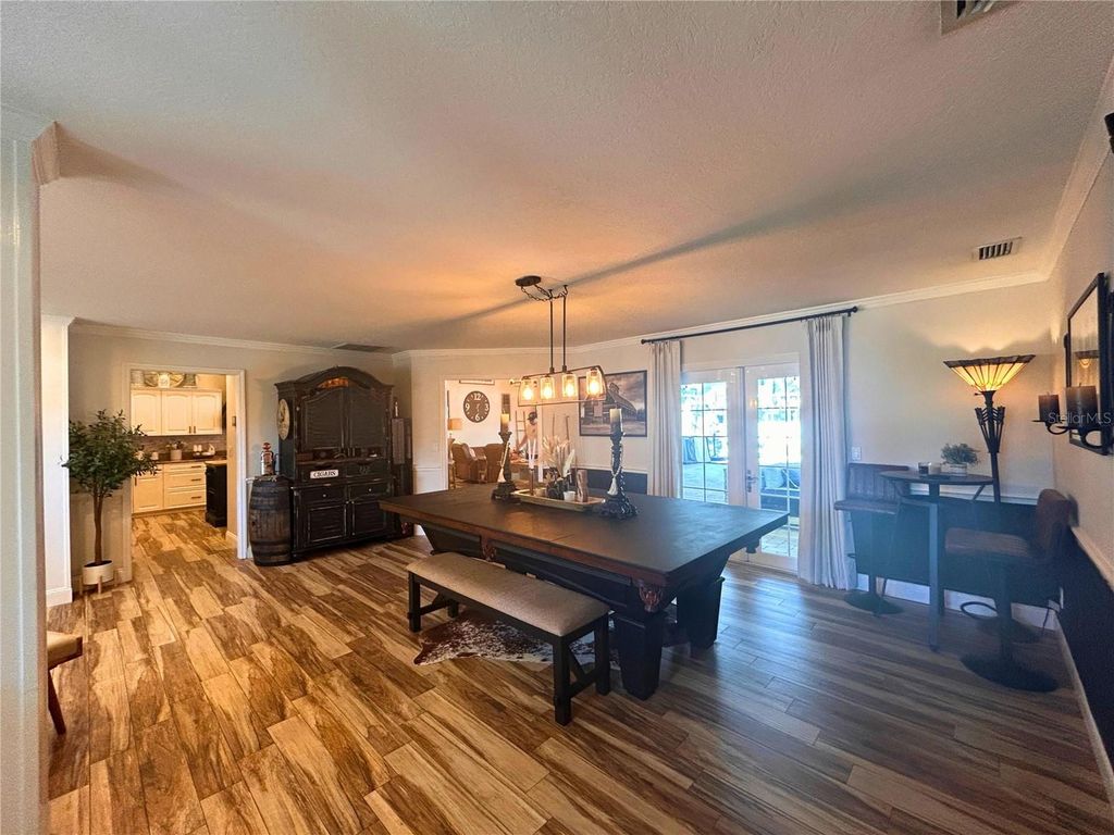 Image 9 of property listing at 338 LAFAYETTE BOULEVARD, Oldsmar, FL 34677