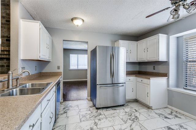 3209 Vintage Way, Bedford, TX 76021