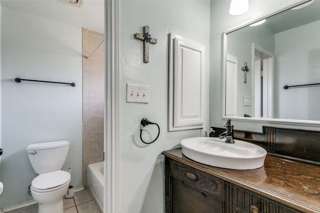 3209 Vintage Way, Bedford, TX 76021