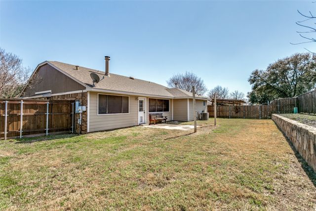 3209 Vintage Way, Bedford, TX 76021