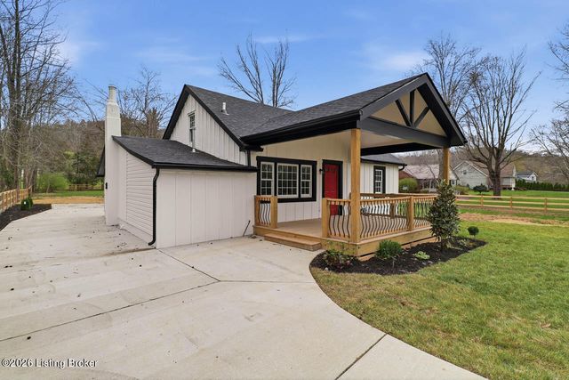 2587 W Blue Lick Rd, Shepherdsville, KY 40165