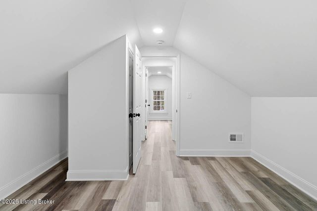 2587 W Blue Lick Rd, Shepherdsville, KY 40165