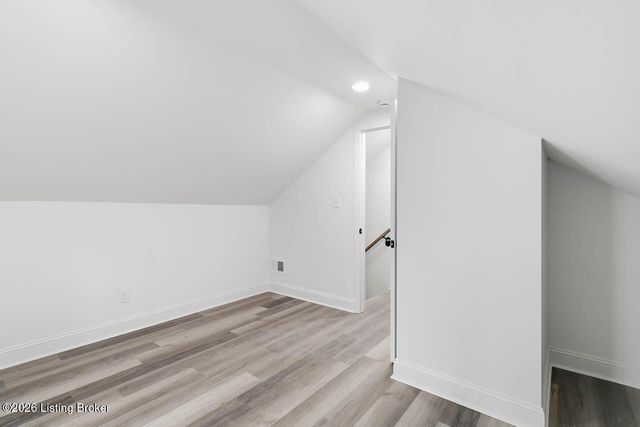 2587 W Blue Lick Rd, Shepherdsville, KY 40165