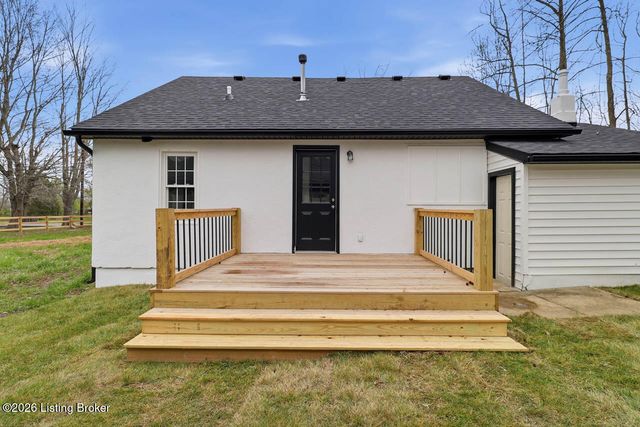 2587 W Blue Lick Rd, Shepherdsville, KY 40165