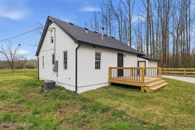 2587 W Blue Lick Rd, Shepherdsville, KY 40165