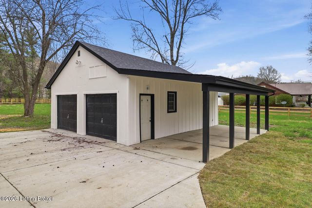 2587 W Blue Lick Rd, Shepherdsville, KY 40165