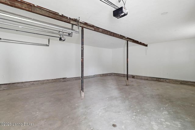 2587 W Blue Lick Rd, Shepherdsville, KY 40165