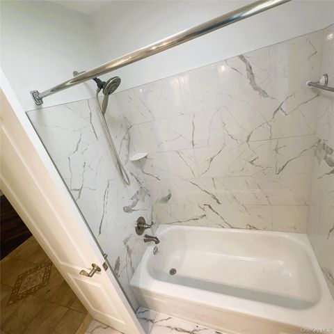 26 Cooper 603, Poughkeepsie, NY 12603