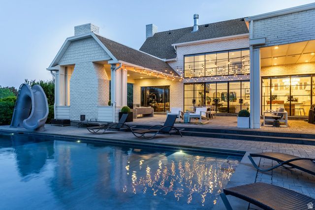 2088 W LEGEND CREEK CT, South Jordan, UT 84095