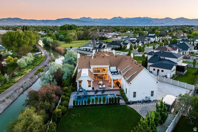2088 W LEGEND CREEK CT, South Jordan, UT 84095