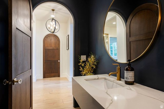 2088 W LEGEND CREEK CT, South Jordan, UT 84095