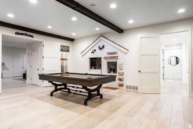 2088 W LEGEND CREEK CT, South Jordan, UT 84095
