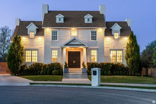 2088 W LEGEND CREEK CT, South Jordan, UT 84095