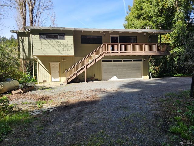 16868 Center Way, Guerneville, CA 95446