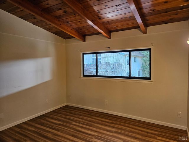 16868 Center Way, Guerneville, CA 95446