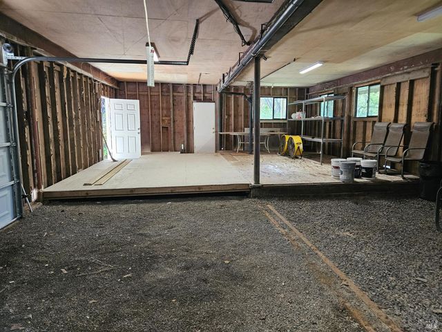 16868 Center Way, Guerneville, CA 95446