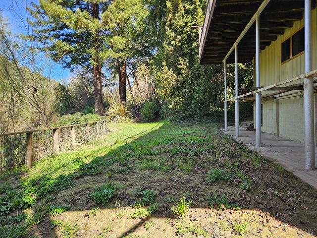 16868 Center Way, Guerneville, CA 95446