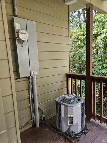 16868 Center Way, Guerneville, CA 95446