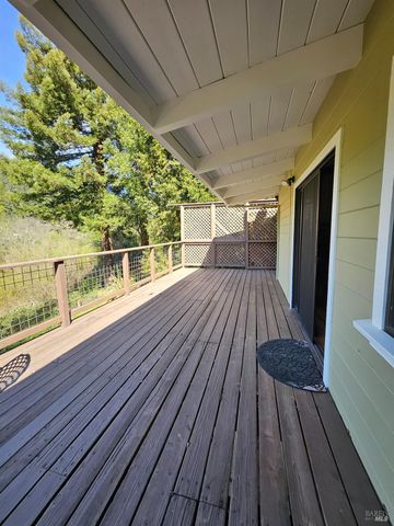 16868 Center Way, Guerneville, CA 95446