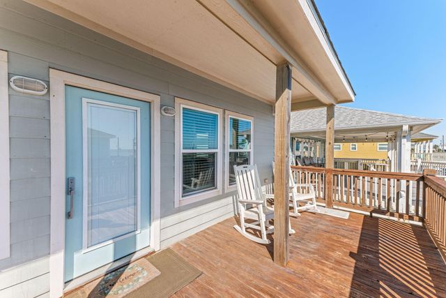 1840 Pompano Lane, Crystal Beach, TX 77650