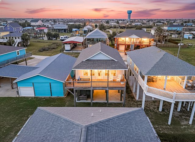 1840 Pompano Lane, Crystal Beach, TX 77650