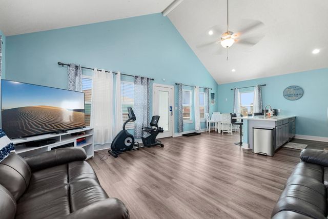 1840 Pompano Lane, Crystal Beach, TX 77650