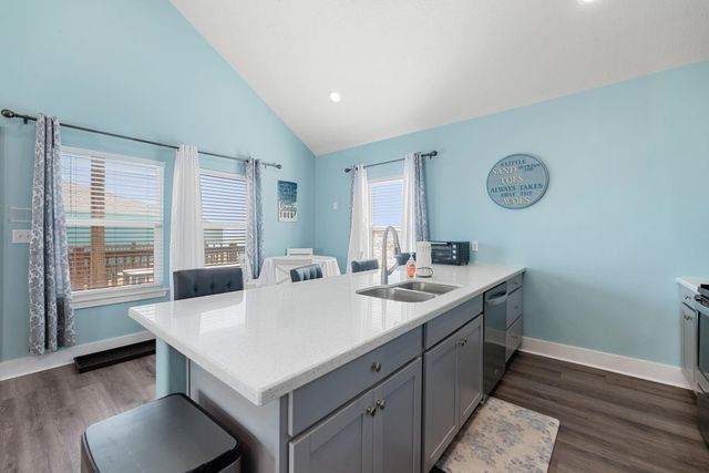 1840 Pompano Lane, Crystal Beach, TX 77650