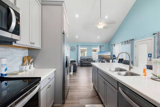 1840 Pompano Lane, Crystal Beach, TX 77650