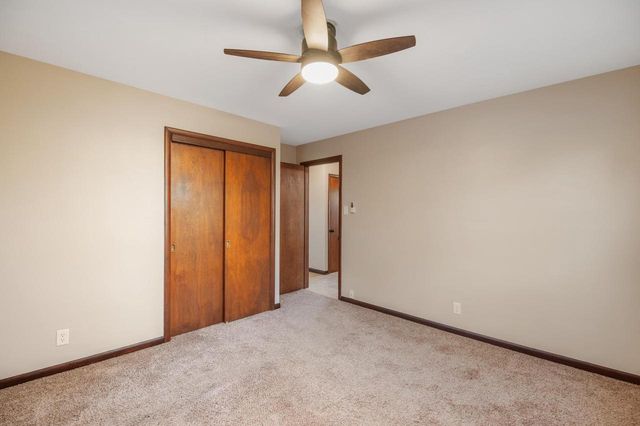 1045 GROGNET STREET, Green Bay, WI 54302