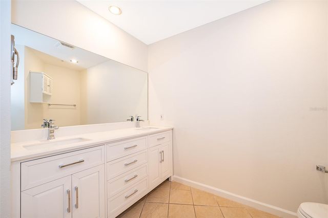 322 E CENTRAL BOULEVARD 1602, Orlando, FL 32801