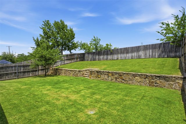 15316 Mallard Creek Street, Fort Worth, TX 76262