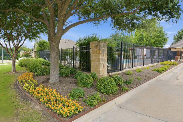 15316 Mallard Creek Street, Fort Worth, TX 76262