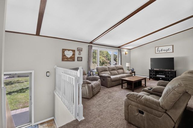 8415 12th STREET, Kenosha, WI 53144