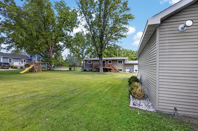 8415 12th STREET, Kenosha, WI 53144