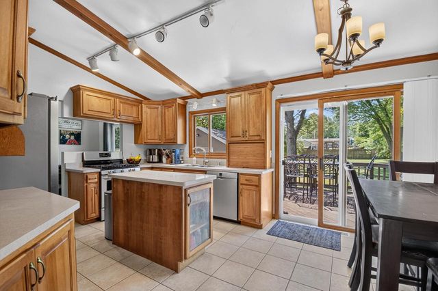 8415 12th STREET, Kenosha, WI 53144