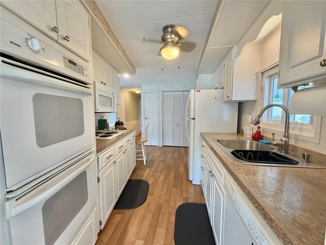 101 TAMARISK WAY, Leesburg, FL 34748