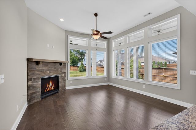 412 Abington Dr, Hendersonville, TN 37075