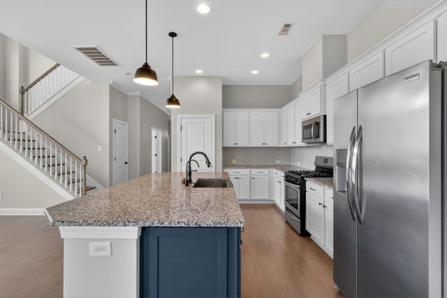 412 Abington Dr, Hendersonville, TN 37075