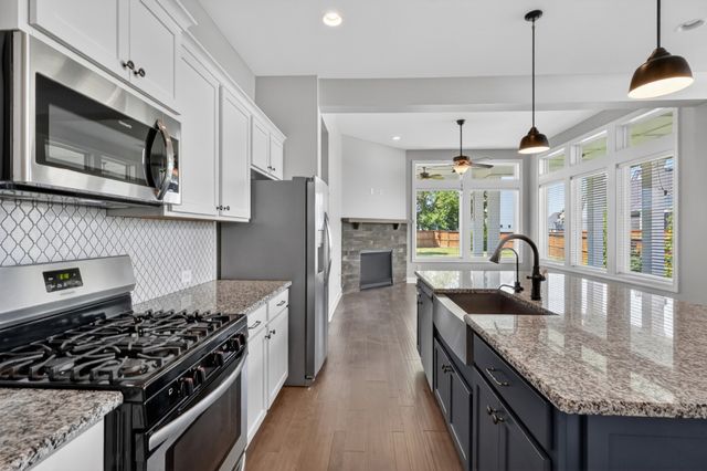 412 Abington Dr, Hendersonville, TN 37075