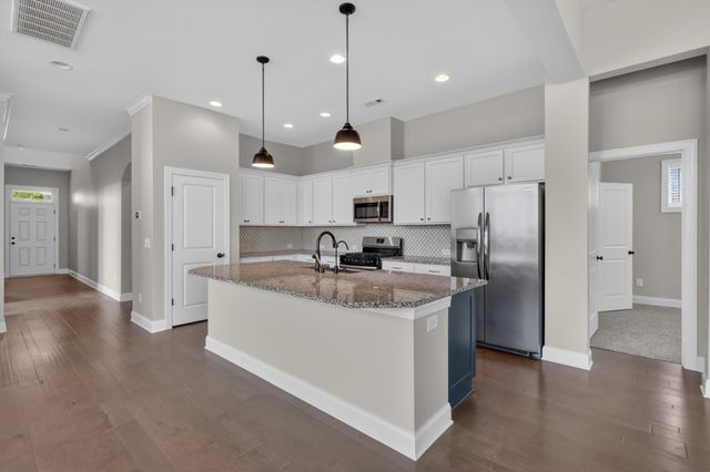 412 Abington Dr, Hendersonville, TN 37075