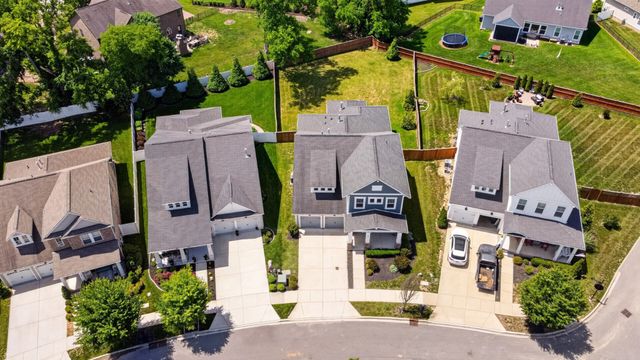 412 Abington Dr, Hendersonville, TN 37075